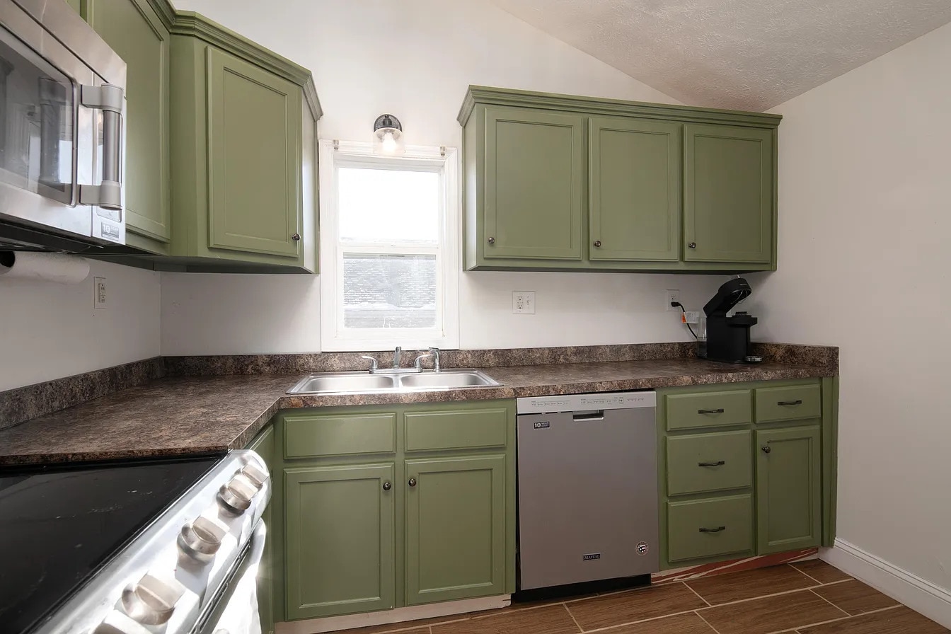 Building Photo - 317 Douglas Ct