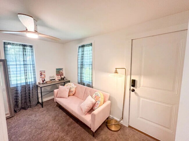 Building Photo - 3 Bedroom Single Family Home in Hanahan