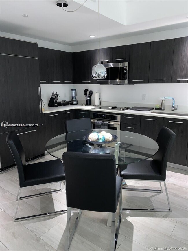 Building Photo - 55 SW 9th St