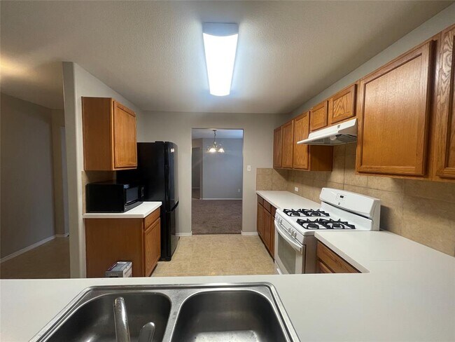 Building Photo - 18714 Desert Marigold Dr