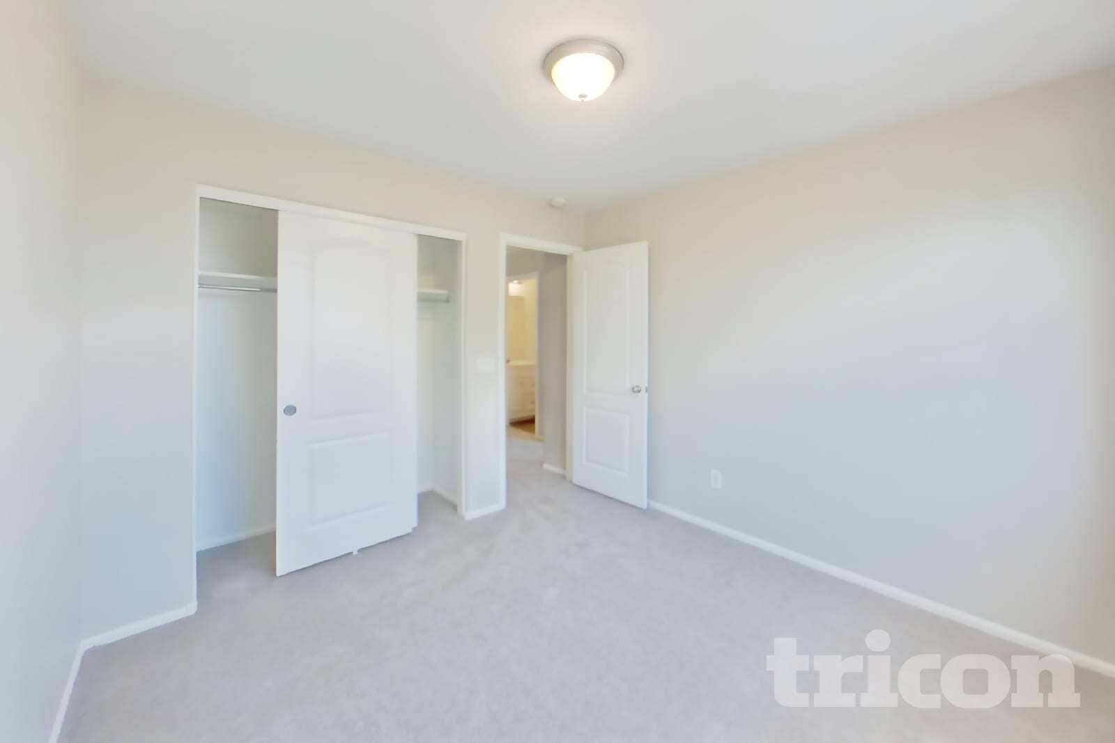Building Photo - 42065 W Sunland Dr