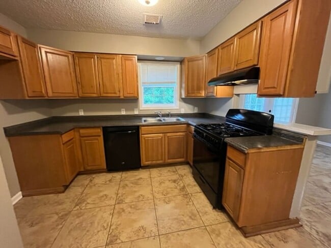 Building Photo - Renovated 3 Bedroom 1.5 Bath Home for Rent!!