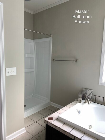 Building Photo - 2281 New Market Rd