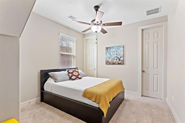 Building Photo - 1129 Beasley Hills Ln