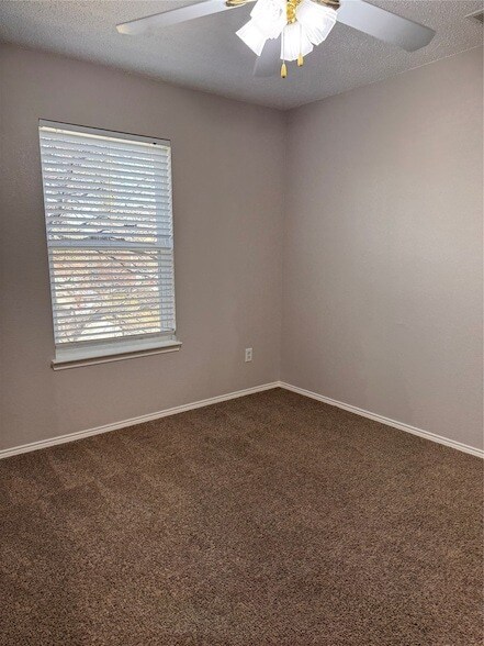 Building Photo - 652 Spillway Dr