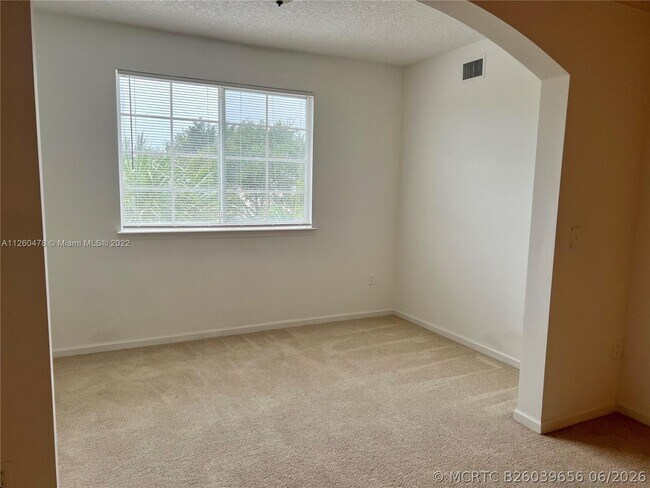 Building Photo - 9887 Baywinds Blvd