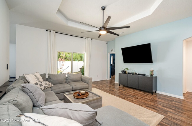 Building Photo - 499 Bayard Ave NE