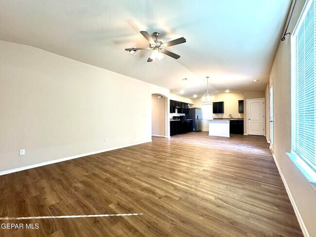 Building Photo - 1013 Villa Seca Dr