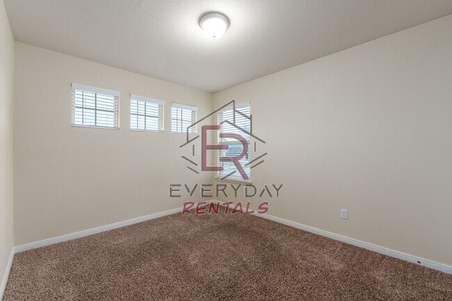 Building Photo - 3407 Greyfriar Dr