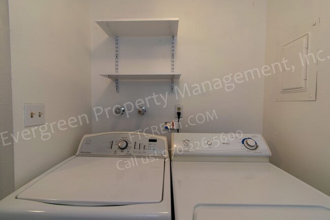 Building Photo - 4008-4010 Cork Drive