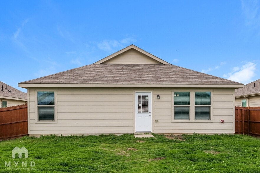 Building Photo - 14356 Cloudview Way