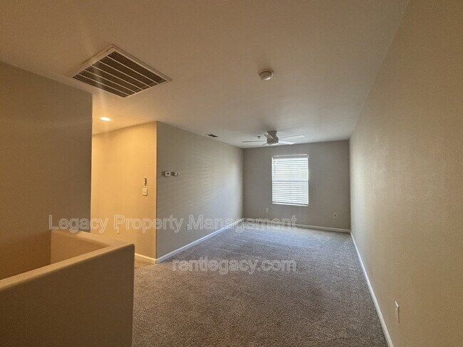 Building Photo - 108 Esplanade Cir