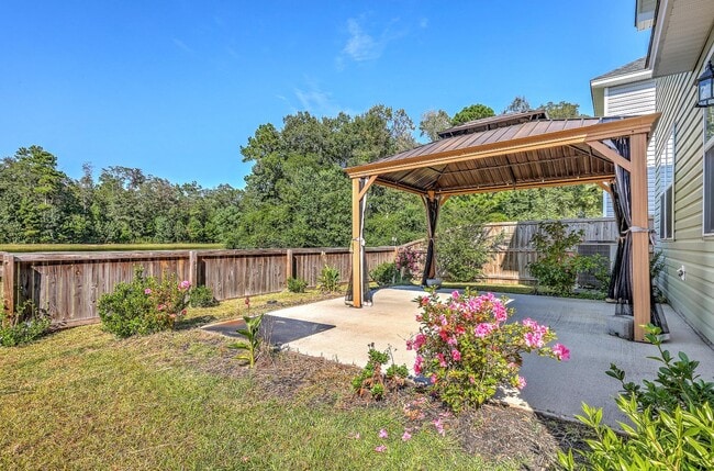 Building Photo - 132 McClellan Way