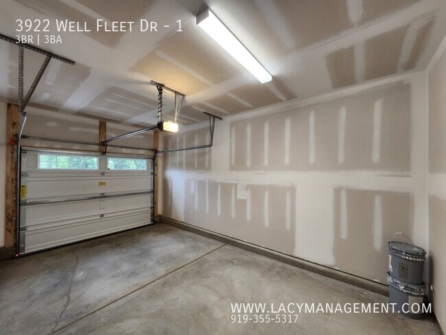 Building Photo - 3922 Well Fleet Dr