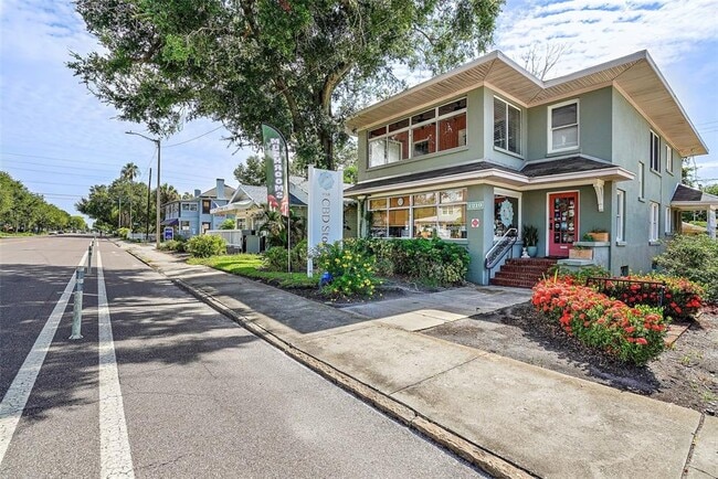 Building Photo - 779 12th Ave N