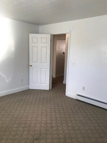 Building Photo - 121 W William St