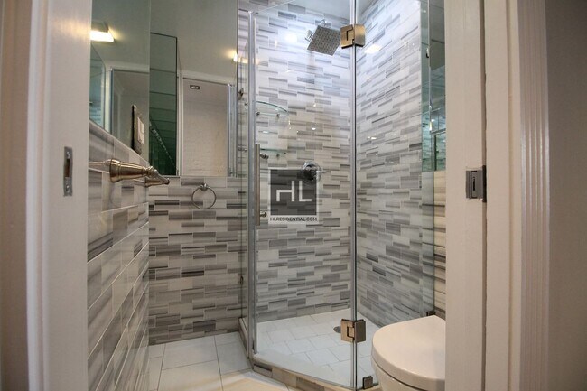 Building Photo - East 23rd Street