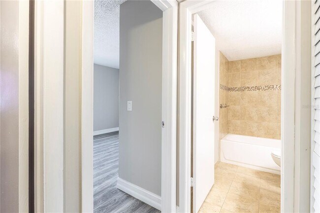 Building Photo - 3805 Cortez Cir
