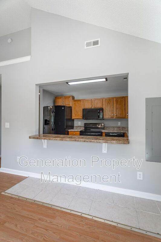 Building Photo - 2005 S Lyerly St