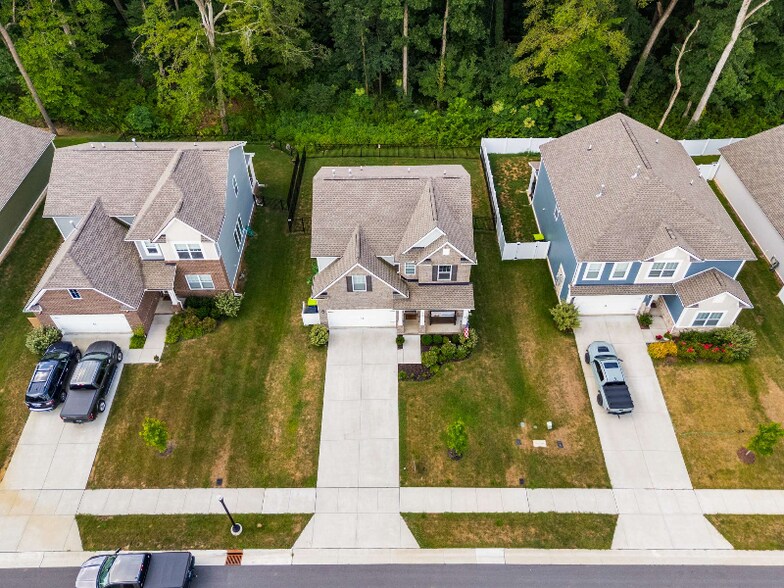 Building Photo - 543 Ballard Dr
