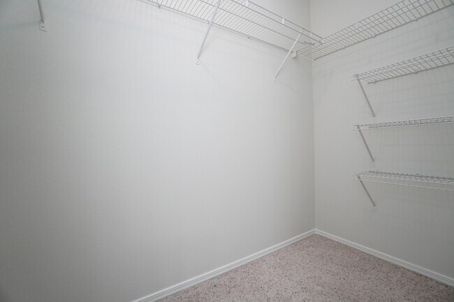 Building Photo - 16274 Silver Creek Ave