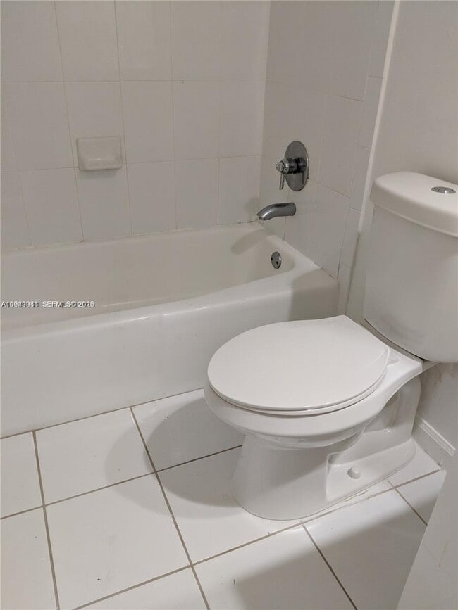 Building Photo - 3000 S Ocean Dr