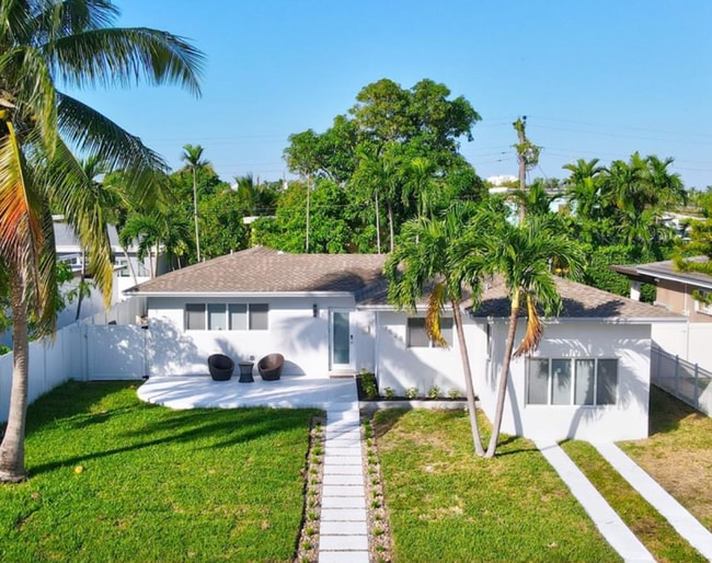 Primary Photo - 7528 Buccaneer Ave