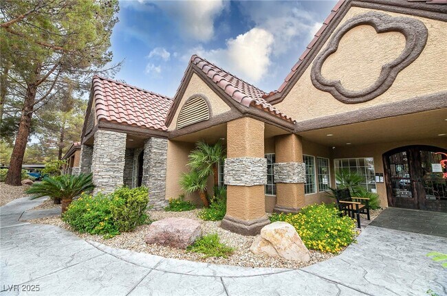 Building Photo - 2200 S Fort Apache Rd