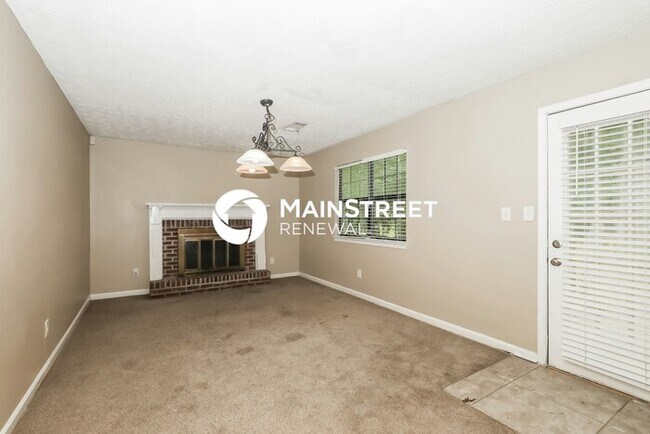 Building Photo - 3 Bedroom Pet-Friendly Home in Jonesboro, GA with Main Street Renewal