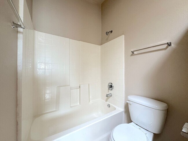 Building Photo - 14064 Tierra Halcon Dr