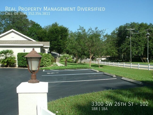 Building Photo - 3300 SW 26th St