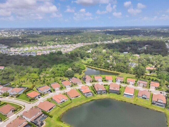 Building Photo - 7228 Great Egret Blvd