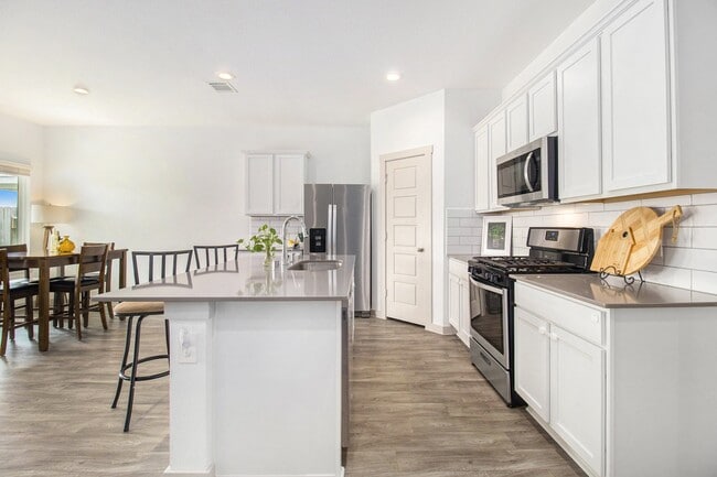 Building Photo - 1823 William Scott St