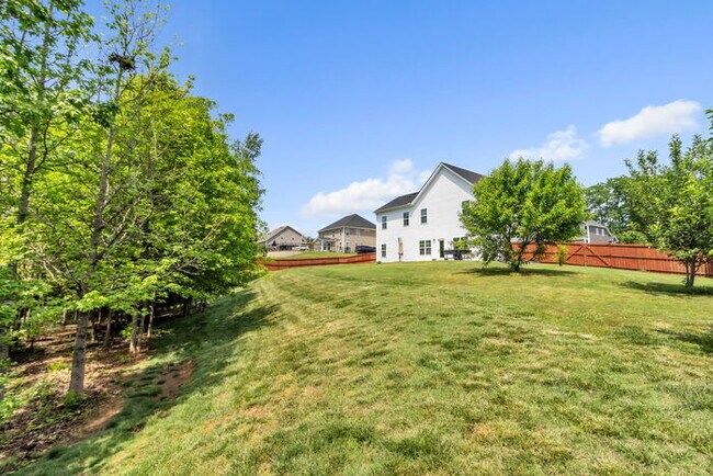 Building Photo - Charming 4-Bed Retreat with Fireplace – Spacious 2631 Sq Ft in Easley, SC, Zoned for Wren Schools