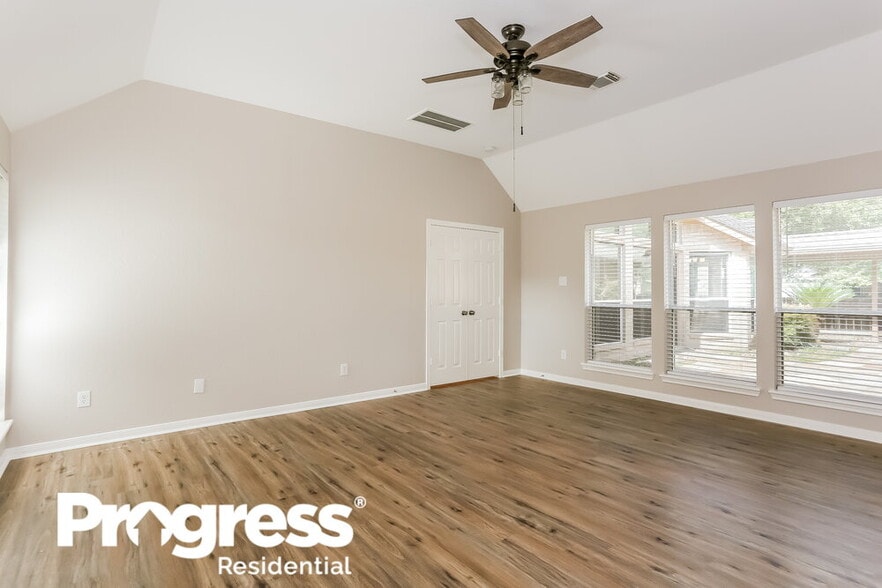 Building Photo - 13207 Castle Combe Dr