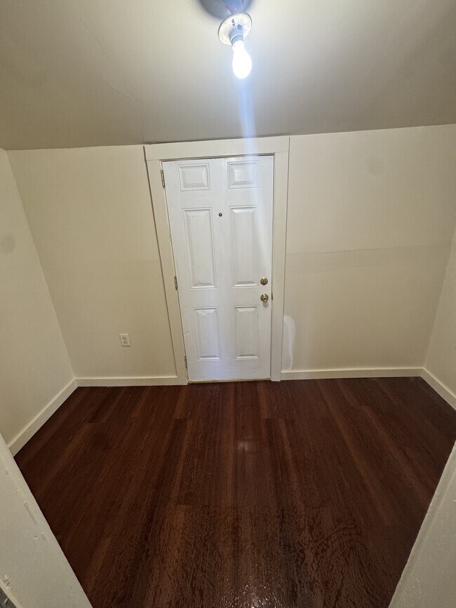 Building Photo - 4208 47th Ave N