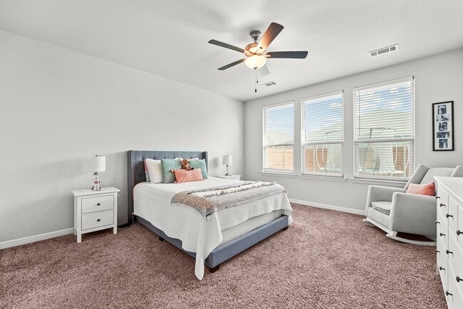 Building Photo - 602 Dupont Ct