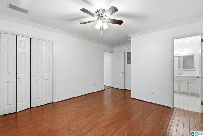 Building Photo - 3127 Lancaster Ct