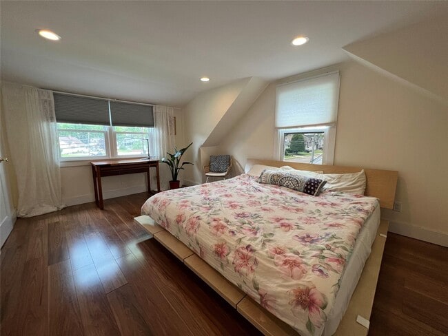 Building Photo - 44 Fieldstone Dr
