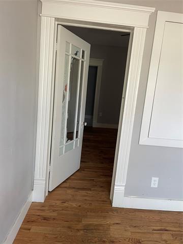 Building Photo - 402 S Pearl St