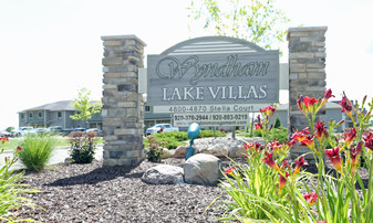 Building Photo - Wyndham Lake Villas