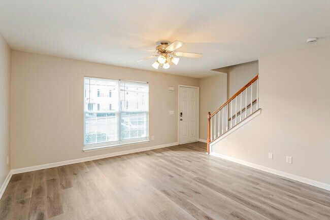 Building Photo - 8028 Logan Dr