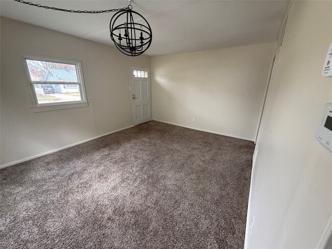 Building Photo - 1139 W 36th St