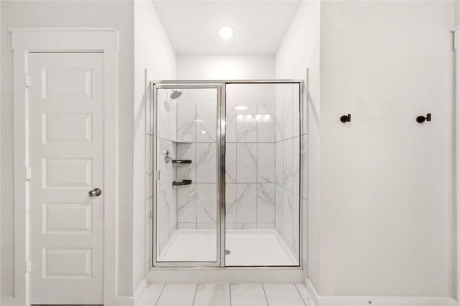 Building Photo - 2705 Bernadino Dr