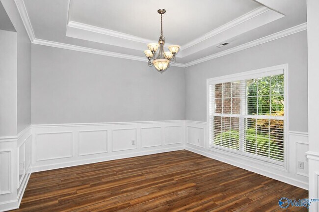 Building Photo - 103 Tudor Pl