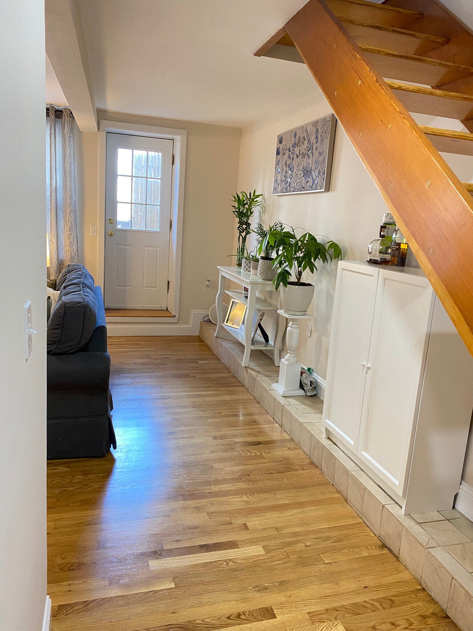 Building Photo - 470 E 3rd St