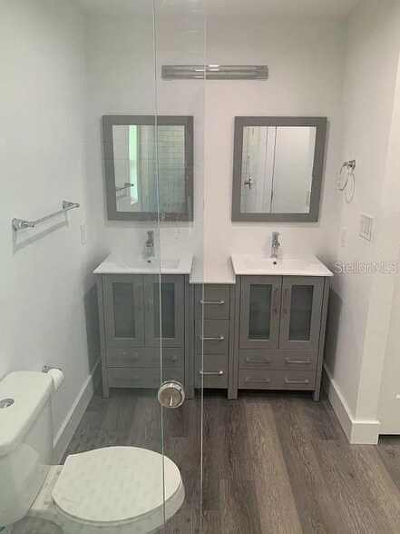 Building Photo - 4229 W Bay Vista Ave