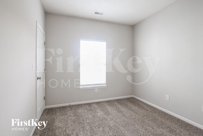 Building Photo - 7207 Parklake Pl