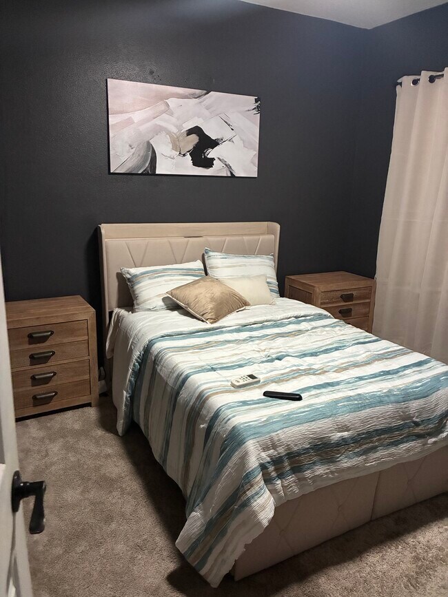 Building Photo - 3089 Williamsburg Ct