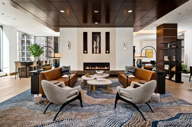 Building Photo - 845 N State St